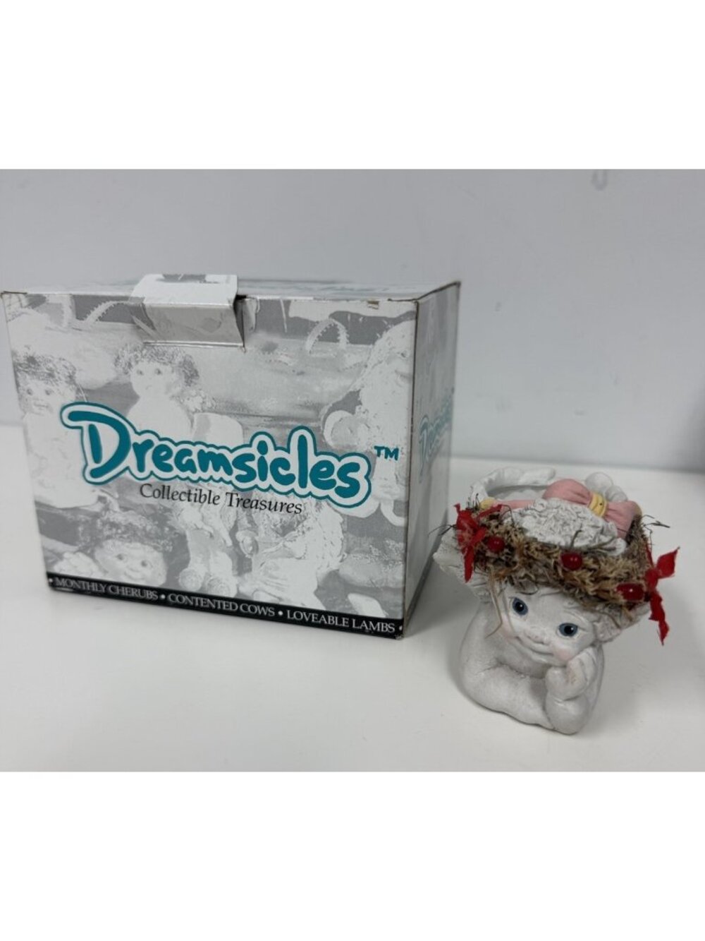 VINTAGE Dreamsicles Small Christmas Candle Holder Figurine Cast Art Kristin '95